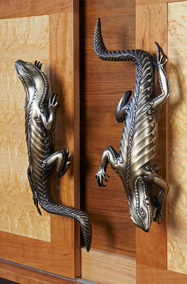 Lizard - Iguana Handle | Tiradores de puerta | Martin Pierce Hardware