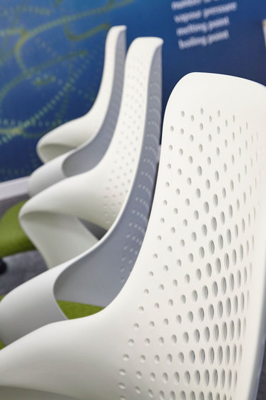 Coza Task Chair - White Shell | Sillas de oficina | Boss Design