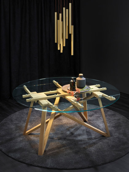 Wings | 170 Silk Black | Dining tables | MMooD