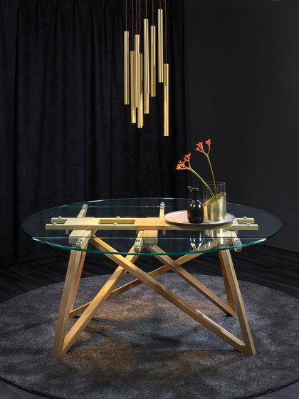 Wings | 170 Silk Black | Dining tables | MMooD