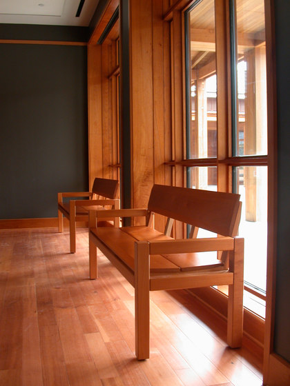 GALLERY BENCH, PAD | Bancos | Museum & Library Furniture