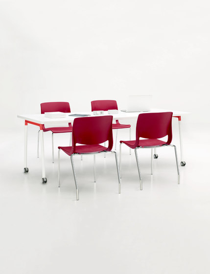 Variable Stacking Chair | Sillas | Teknion