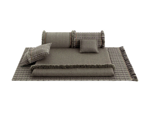 Garden Layers Doble Indian bed Gofre green | Tagesliegen / Lounger | GAN