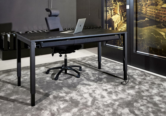 Tetra Meeting Table - electric sit & stand frame | Mesas contract | Swedstyle