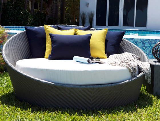 Hallo Round Daybed | Seating islands | Kannoa
