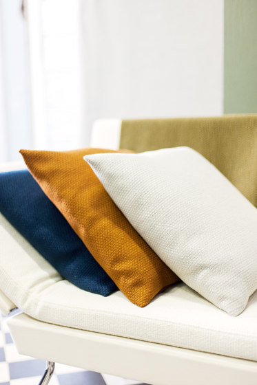 Raw 6731 | Upholstery fabrics | Svensson