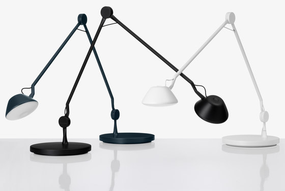 AQ01™ | Table lamp | Plug-in | Black | Lámparas de sobremesa | Fritz Hansen