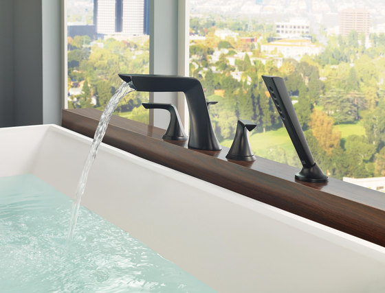 Two-Handle Wall Mount with Channel Spout | Grifería para lavabos | Brizo