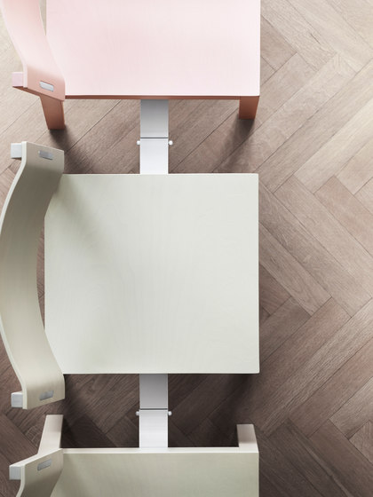Decibel Pink Side S-005 | Chairs | Skandiform