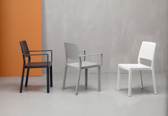 Emi armchair | Chaises | SCAB Design