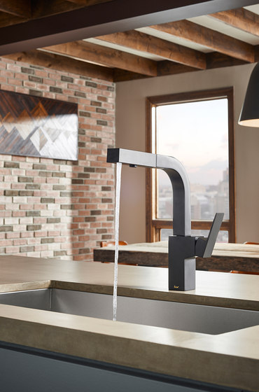 Mid-town® | Single Handle Pull-Out Kitchen Faucet, 1.75gpm | Rubinetterie cucina | Danze