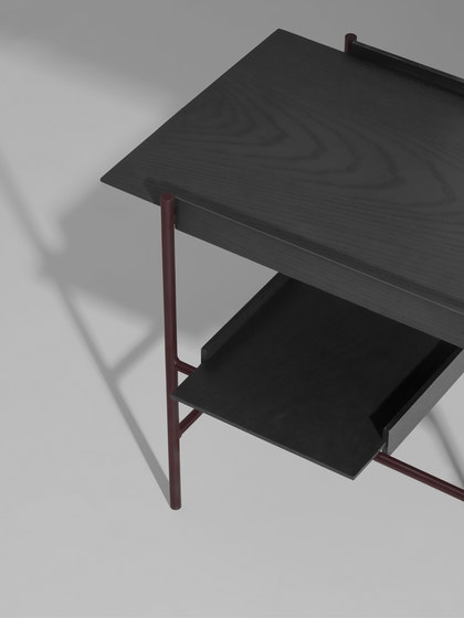 Kanso Tray Table | Fig Purple Frame | Couchtische | Please Wait to be Seated