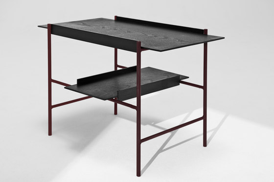 Kanso Tray Table | Fig Purple Frame | Tavolini bassi | Please Wait to be Seated
