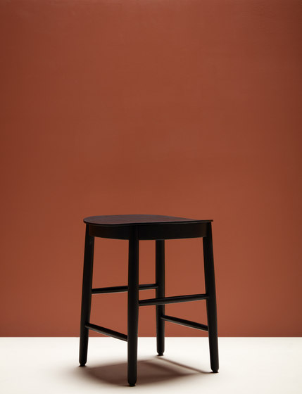 Figurine Chair | Sillas | Fogia