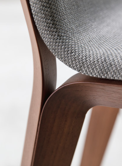 Aisha | Chairs | Porada