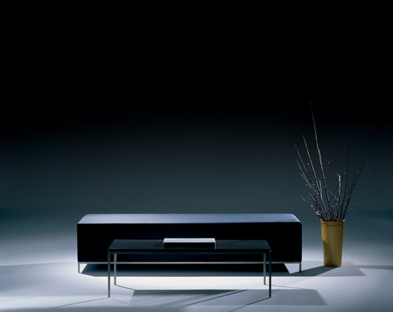 NGV bench | Benches | Schiavello International Pty Ltd