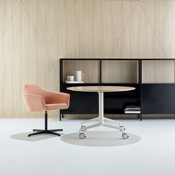 Palomino Chair | Sedie | Schiavello International Pty Ltd