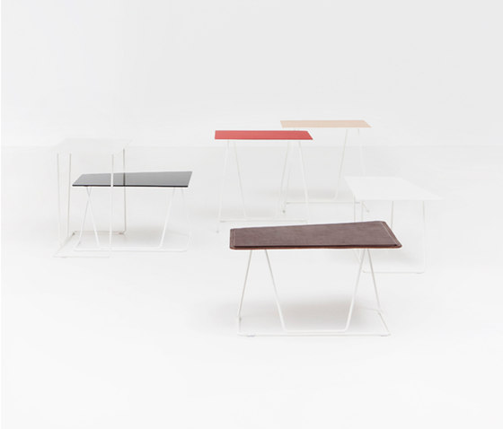 Tango Table | Mesas auxiliares | Schiavello International Pty Ltd