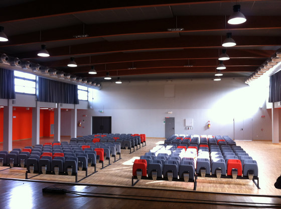 Aura/Z! | Auditorium seating | Caloi by Eredi Caloi
