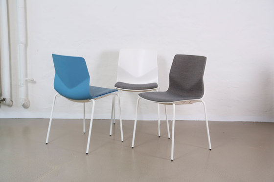 FourSure® 44 upholstery armchair | Stühle | Ocee & Four Design