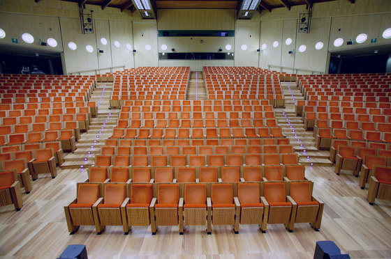 Santa Chiara su barra | Sedute auditorium | Caloi by Eredi Caloi