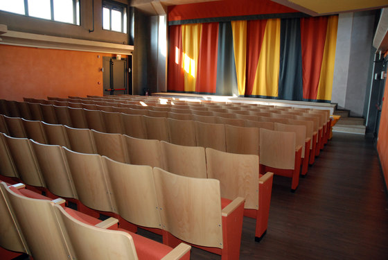 Santa Chiara | Sedute auditorium | Caloi by Eredi Caloi
