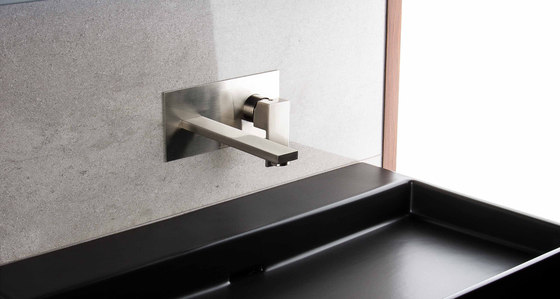 Mezzanine | 3 Function Hand Shower | Shower controls | BAGNODESIGN