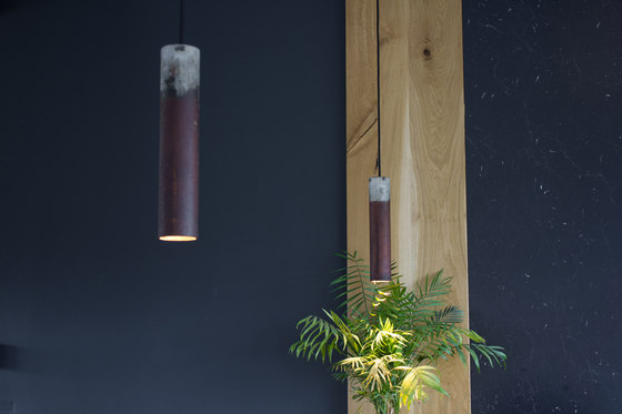 Roest vertical 30 pendant | Lámparas de suspensión | Karven