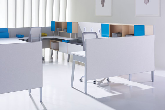 Expansion Cityline | Standing tables | Teknion