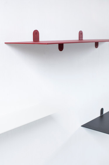 shelf n°3 | brick red | Étagères | valerie_objects