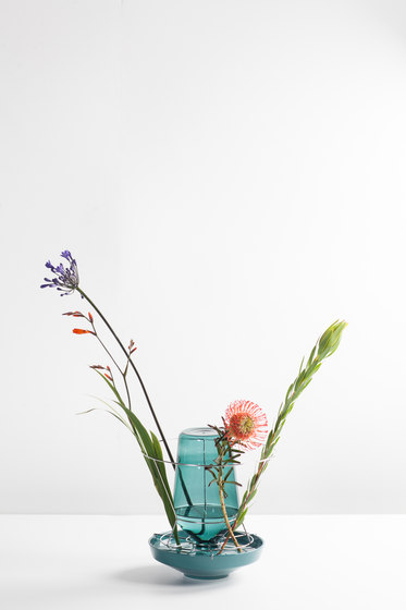 hidden vase | large  grey | Vases | valerie_objects