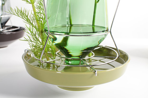 hidden vase | small dark green | Floreros | valerie_objects