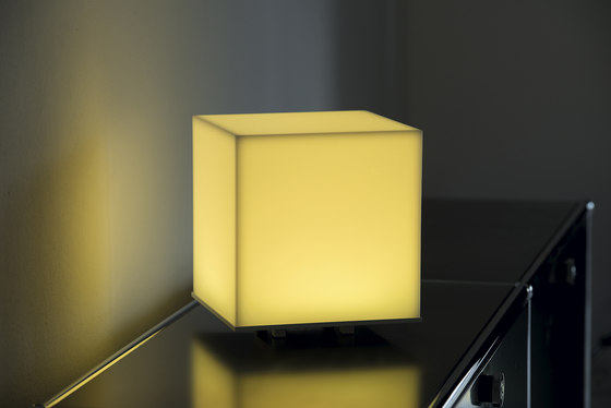 Albedo Cube | Lampade tavolo | Hybriqs