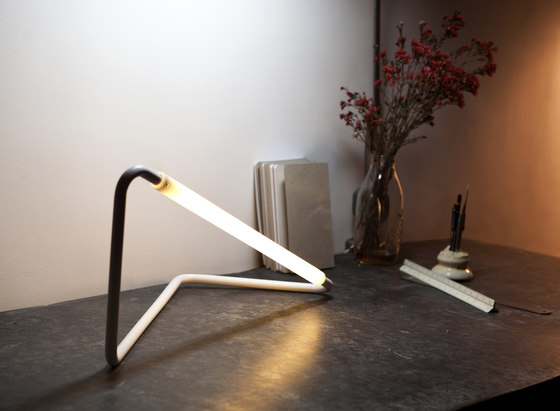 Light Object 001 - LED light, stainless steel finish | Table lights | Naama Hofman Light Objects