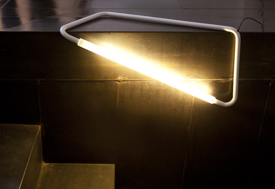 Light Object 001 - Ceiling pendant LED light, black finish | Wandleuchten | Naama Hofman Light Objects