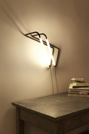 Light Object 001 - Ceiling pendant LED light, polished brass finish | Lámparas de suspensión | Naama Hofman Light Objects