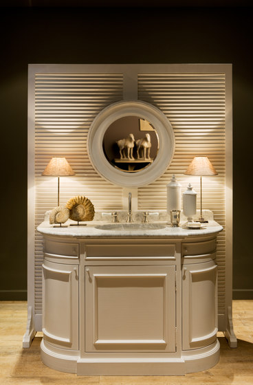 Flamant Butler | Robinet lave-mains mural | Robinetterie pour lavabo | rvb