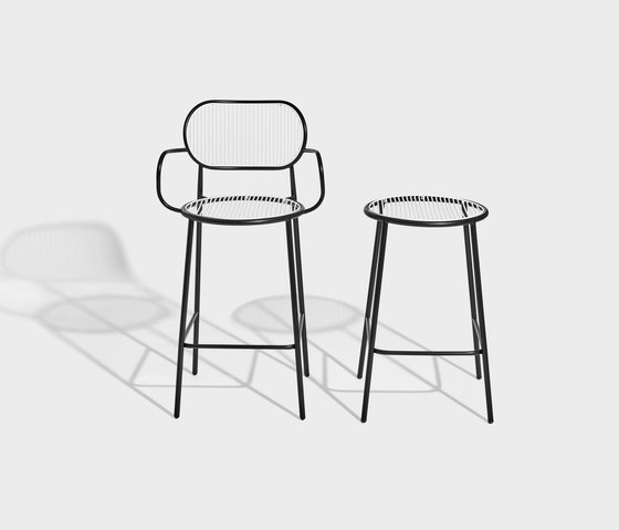 Piper Bar Stool with Armrests | Taburetes de bar | DesignByThem