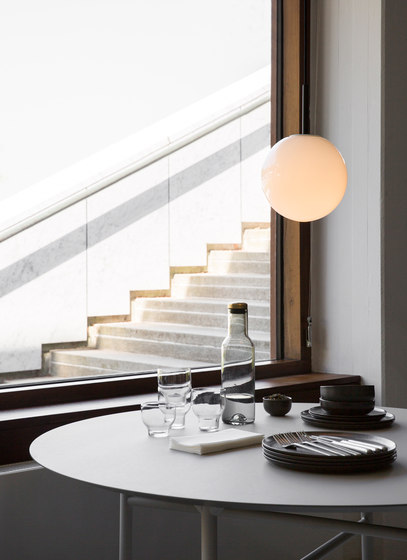 TR Bulb | Table Lamp | Brushed Brass | Matt Opal Bulb | Table lights | Audo Copenhagen