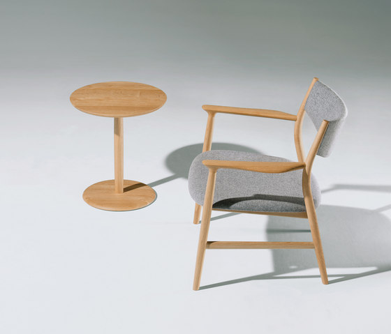 KAMUY Armchair wood seat | Stühle | Conde House