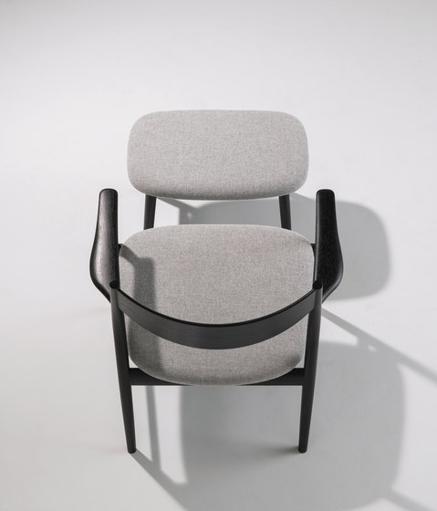 KAMUY Armchair wood seat | Chaises | Conde House