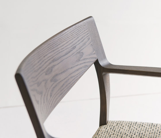 LEGGERO Armchair | Stühle | Conde House