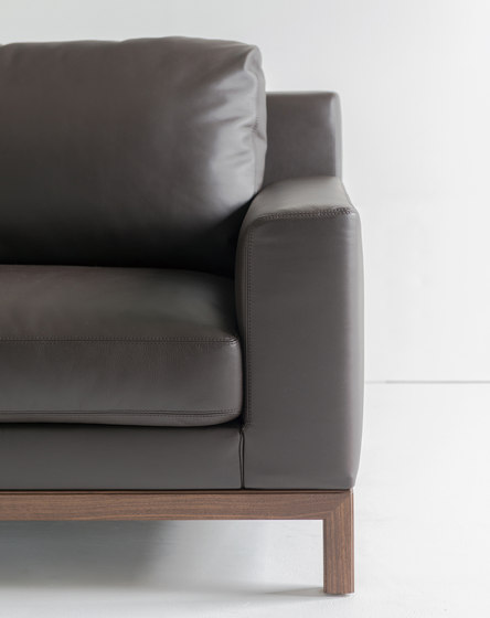 QUODO Left or Right Corner Sofa | Elementos asientos modulares | Conde House