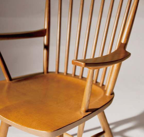 RIKI WINDSOR Armchair | Stühle | Conde House