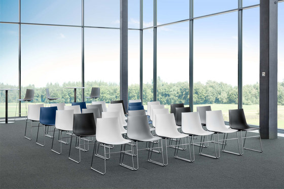 NAVA | Chairs | Girsberger