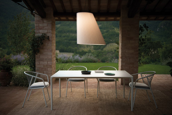 Cone Small Lamp | 2001 | Luminaires de table | EMU Group