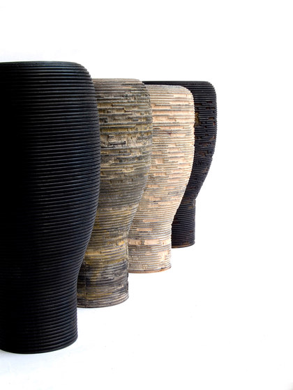 Anni S Black | Vases | HANDS ON DESIGN