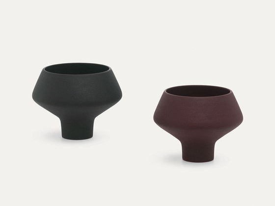 Gassan Black | Bowls | HANDS ON DESIGN