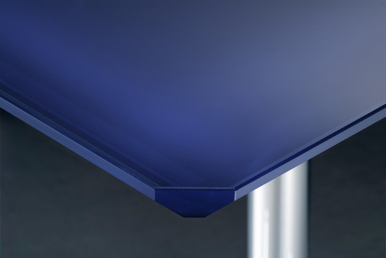 USM Kitos | Steel Blue Glass | Contract tables | USM