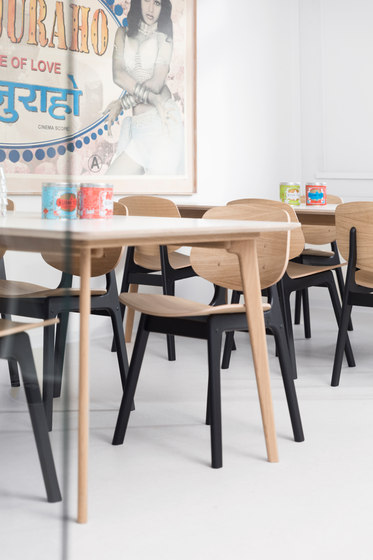 Salon Extension Table Round | Dining tables | Ro Collection